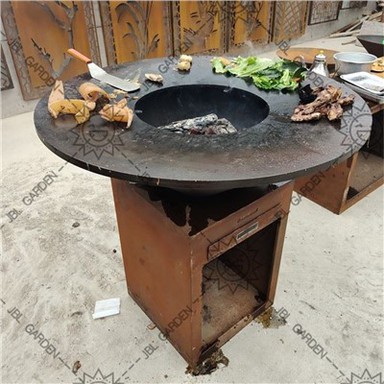 Barbecue a legna verniciato nero