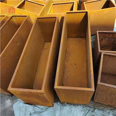 Fioriera rettangolare in acciaio corten