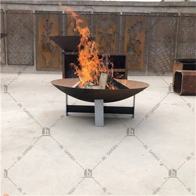 Pozzo del fuoco sferico di moda