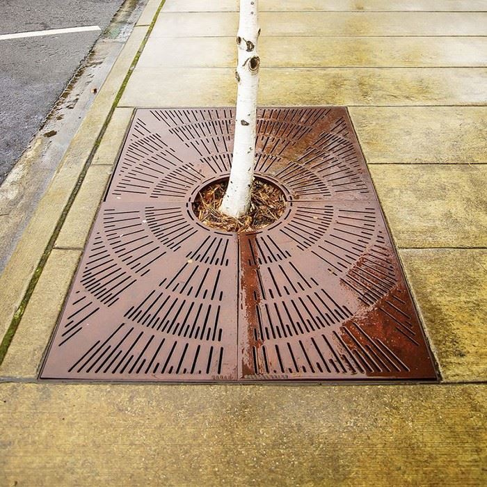 Griglia per alberi in acciaio corten architettonico