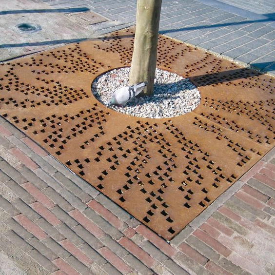 Griglia per alberi in metallo di nuovo design