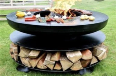 Pozzo del fuoco da campeggio all'aperto