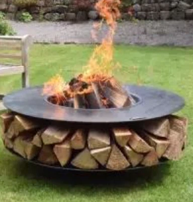 Tavolo da camino esterno